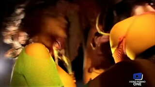 Tiako raha ny lehilahy izay aho fuck dia ampiarahina