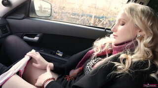 ���ಿದ್ಯಾರ್ಥಿ ಹುಡುಗಿ ಜೋರಾಗಿ ಕಿರಿಚಿಕೊಂಡು ಎಂದು ಅವರು cums ನಂತರ ಮುಷ್ಟಿಮೈಥುನ ತುಲ್ಲು.