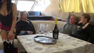 Bediende Om Alles Te Doen....