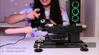 ORGASMO EEN CHORROS CON MI MAQUINA SEKSUELE - AGATHA DOLLY