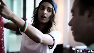 ���ாட் நடைபயிற்சி குடும்பத்தேவைகளை வீடு தற்போது கை விசாரணையில் அவரை நுழைய